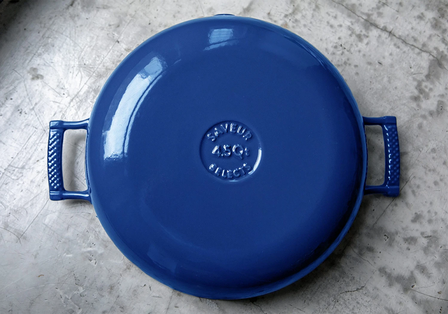 Saveur Selects Hapjespan Voyage - Classic Blue - ø 30 Cm / 4.2 Liter - Geëmailleerde Anti-aanbaklaag 6 Saveur Selects Hapjespan Voyage - Classic Blue - ø 30 Cm / 4.2 Liter - Geëmailleerde Anti-aanbaklaag - Afbeelding 4