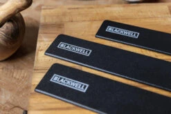 Blackwell Mesbeschermer - Universeel - Zwart - Voor Messen Met Een Lemmet Tot 22 Cm -Keukenbenodigdheden Winkel 11 Blackwell Messenbeschermers sfeer 2