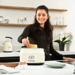 Westinghouse Retro Waterkoker + Broodrooster 2 Sleuven + Staafmixer - Wit -Keukenbenodigdheden Winkel 1200x1200 181