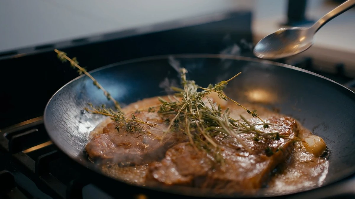 Saveur Selects Koekenpan - Carbon Steel - ø 30 Cm - Zonder Anti-aanbaklaag 4 Saveur Selects Koekenpan - Carbon Steel - ø 30 Cm - Zonder Anti-aanbaklaag - Afbeelding 2