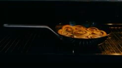 Saveur Selects Pannenset - Carbon Steel (Wokpan ø 35 Cm + Koekenpan ø 30 Cm) - Inductie En Alle Andere Warmtebronnen -Keukenbenodigdheden Winkel 1200x675 2