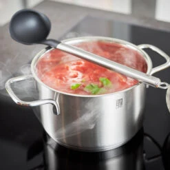 Rosle Basic Line Sauslepel - RVS / Siliconen - 28 Cm -Keukenbenodigdheden Winkel 13703 03 Sossenloeffel 28cm Basic Line