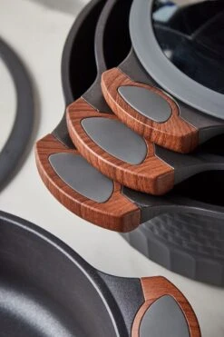 Resto Kitchenware Pannenset - 13 Delige Set - Inductie En Alle Andere Warmtebronnen -Keukenbenodigdheden Winkel 799x1200 2