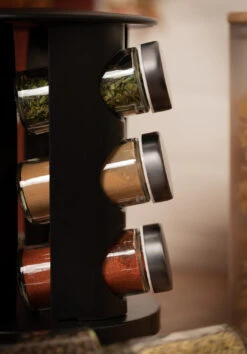 Blackwell Kruidenrek / Kruidencarrousel - Inclusief 12 Kruidenpotjes - Zwart 10 Blackwell Kruidenrek / Kruidencarrousel - Inclusief 12 Kruidenpotjes - Zwart -Keukenbenodigdheden Winkel COOK4394