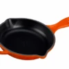 Le Creuset Skillet Signature - Oranjerood - ø 23 Cm - Geëmailleerde Anti-aanbaklaag 2 Le Creuset Skillet Signature - Oranjerood - ø 23 Cm - Geëmailleerde Anti-aanbaklaag -Keukenbenodigdheden Winkel Knipsel1 11
