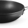 Le Creuset Sauteerpan Les Forgées TNS - ø 26 Cm / 2.7 Liter - Standaard Anti-aanbaklaag 1 Le Creuset Sauteerpan Les Forgées TNS - ø 26 Cm / 2.7 Liter - Standaard Anti-aanbaklaag -Keukenbenodigdheden Winkel LC 20190624 ZS PS FS 51101260010202 001 1