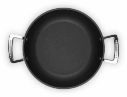 Le Creuset Hapjespan Met Deksel - Les Forgées TNS - ø 24 Cm / 2.3 Liter - Standaard Anti-aanbaklaag -Keukenbenodigdheden Winkel LC 20190624 ZS PS FS 51107240010502 005