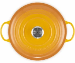 Le Creuset Braadpan Signature - Marmite - Nectar - ø 26 Cm / 4.1 Liter -Keukenbenodigdheden Winkel LC 20220721 HL PS FS 21114266724430 004