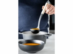 KitchenAid Soeplepel Core - Amandelwit -Keukenbenodigdheden Winkel Productafbeeldingen CL 2023 03 09T144405.441