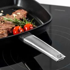 Westinghouse Grillpan Performance - Blissful Black - 28 X 28 Cm - Standaard Anti-aanbaklaag 16 Westinghouse Grillpan Performance - Blissful Black - 28 X 28 Cm - Standaard Anti-aanbaklaag -Keukenbenodigdheden Winkel WCFP0095G28BK 7