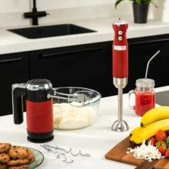 Westinghouse Staafmixer Retro Collections - 600 W - Cranberry Red - WKHBS270RD 13 Westinghouse Staafmixer Retro Collections - 600 W - Cranberry Red - WKHBS270RD -Keukenbenodigdheden Winkel WKHBS270RD Retro Hand Blender 5