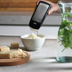 Boska Rasp Easy Grater -Keukenbenodigdheden Winkel Web 853801 EXPLORE Easy Grater 2400x5B15D