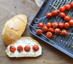 Valira Grillpan Aire - 28 X 28 Cm - Standaard Anti-aanbaklaag 10 Valira Grillpan Aire - 28 X 28 Cm - Standaard Anti-aanbaklaag -Keukenbenodigdheden Winkel grillpansfeerfoto