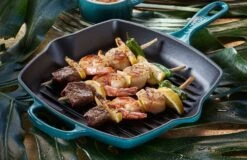 Le Creuset Grillpan Signature - Deap Teal - 26 X 26 Cm - Geëmailleerde Anti-aanbaklaag 7 Le Creuset Grillpan Signature - Deap Teal - 26 X 26 Cm - Geëmailleerde Anti-aanbaklaag -Keukenbenodigdheden Winkel grillpfanne deepteal livest