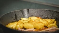 Blackwell Koekenpan - Gietijzer - ø 25 Cm - Zonder Anti-aanbaklaag -Keukenbenodigdheden Winkel jh gietijzer 1 7 1