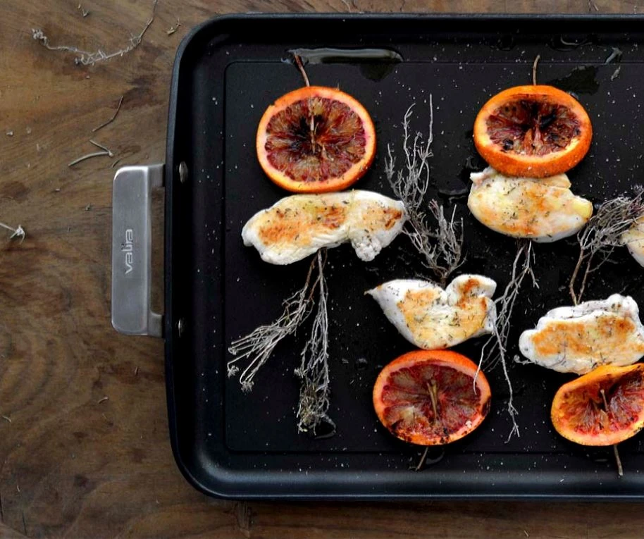 Valira Bakplaat Aire - 28 X 28 Cm - Standaard Anti-aanbaklaag 8 Valira Bakplaat Aire - 28 X 28 Cm - Standaard Anti-aanbaklaag - Afbeelding 6