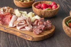 Jay Hill Serveerplank Tunea - Olijfhout - Met Schors - 33 X 15 Cm -Keukenbenodigdheden Winkel product 8 4