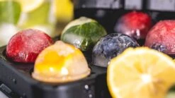 Sareva IJsblokjesvorm - 4 Ronde Ijsbollen - Siliconen - Easy Release - Herbruikbaar -Keukenbenodigdheden Winkel sereva ijs sfeer 24 1