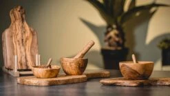 Jay Hill Vijzel Tunea - Olijfhout - ø 11 Cm 15 Jay Hill Vijzel Tunea - Olijfhout - ø 11 Cm -Keukenbenodigdheden Winkel tunea 4 1